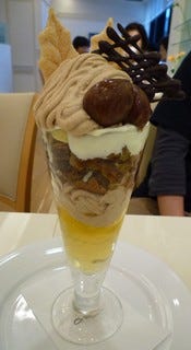 モンブランパフェ