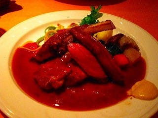 子羊のロースト　粒マスタードのソース