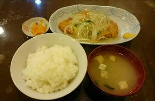 とんかつの野菜おろしあんかけ定食