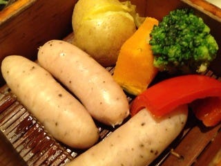 ホワイトソーセージとごろごろ野菜のセイロ蒸し