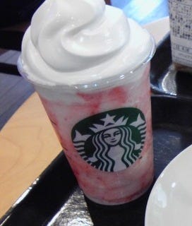 ストロベリークリームフラベチーノ