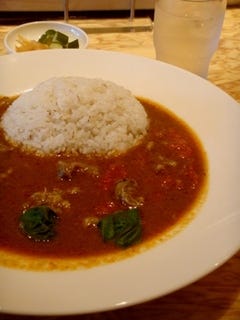 牛すじとトマトのカレー