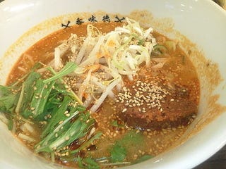 牛骨担々麺