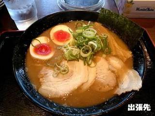 とんこつらーめん　味玉トッピング