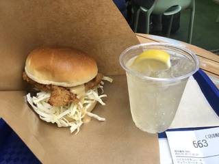 ハイカラチキンバーガー