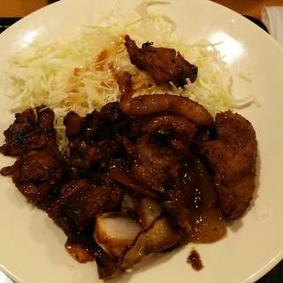 じっくりたれ漬け豚しょうが焼（国産豚使用）定食