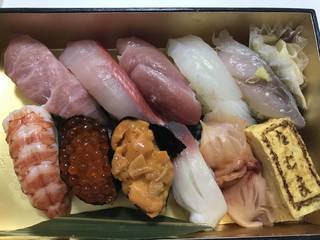 持ち帰り　特選寿司