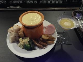 チーズフォンデュ