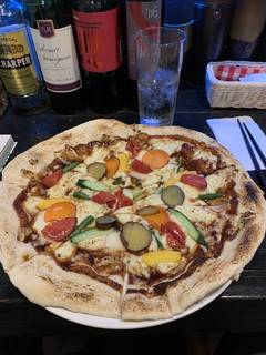 鎌倉野菜のピザ