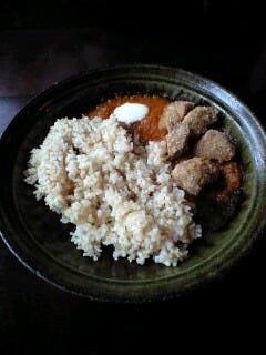 グルテンフライ入り玄米カレーライス