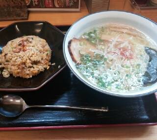 牛骨半チャーハンセット