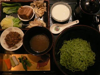 クロレラ入り中華つけ麺