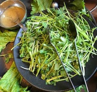 パクチーサラダ
