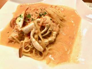 渡り蟹のトマトクリームパスタ