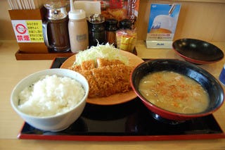 ダブルロースカツ定食