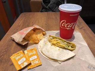 ビーフタコス　コンボ