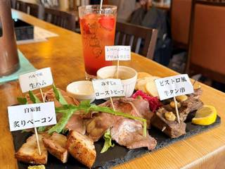 肉の前菜５種盛り合わせ