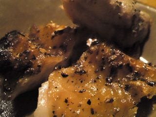 薩摩地鶏の骨付鶏黒胡椒