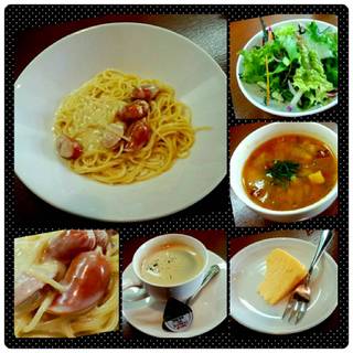 ゴルゴンゾーラとソーセージのクリームパスタランチ