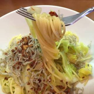 春キャベツとじゃこのアンチョビパスタ