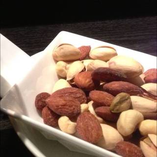 ミックスナッツ