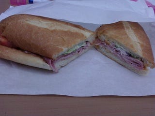 ホワイトチェザーとジャンボンハム