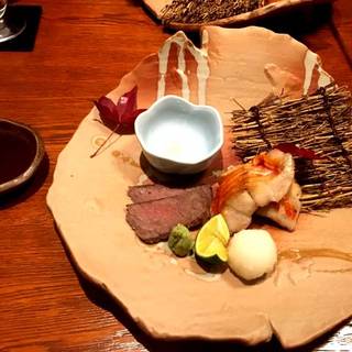 和牛外モモ炙り 万願寺唐辛子 