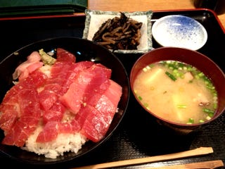 マグロ丼ランチ