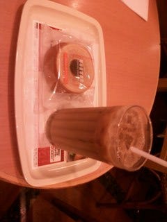 アイスカフェラテとバームクーフェン