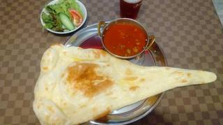 本日のカレー（チキンカレー）