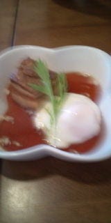 ラフテーの温玉添え