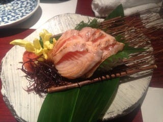 炙りサーモン刺し