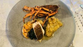 伊勢海老と鮮魚をシェフの妙技で