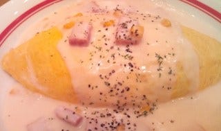 ベーコンチーズクリームオムライス