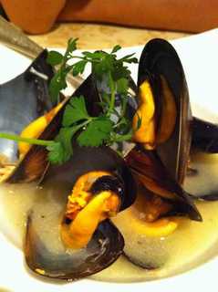 ムール貝の白ワイン蒸し