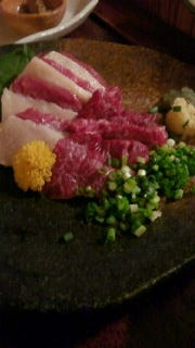 馬刺し盛り合せ