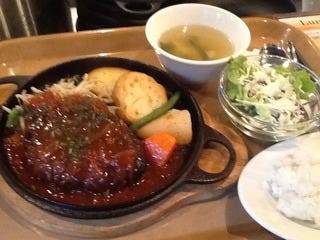 和牛の鉄板ハンバーグセット