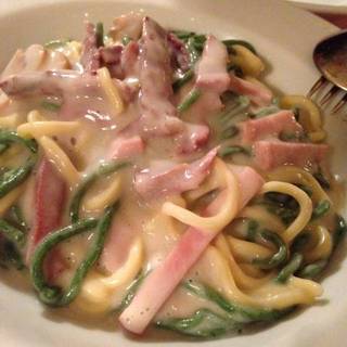 二色のクリームパスタ