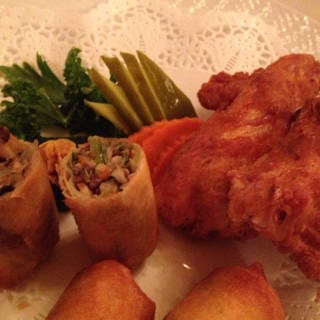 春巻と唐揚げ盛り合わせ