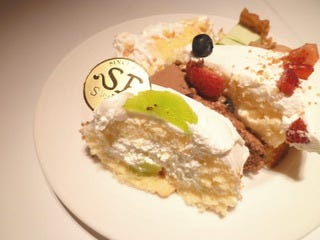 キウイのロールケーキ・ふわふわショート