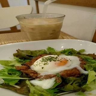 そぼろの温玉のせ丼セット