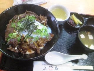 ぎゅッ牛とろ丼