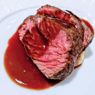 牛ハラミ肉のステーキ～赤ワインソース～