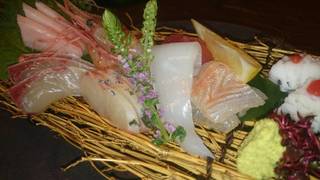 お造里盛り合わせ