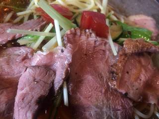 ローストビーフと夏野菜の和風冷製パスタ