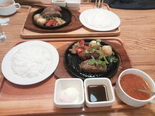 プレミアムハンバーグステーキ　レギュラーセット