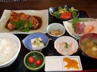 銀ムツ煮魚定食