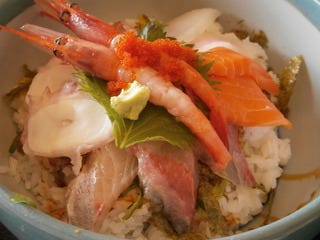 海鮮丼