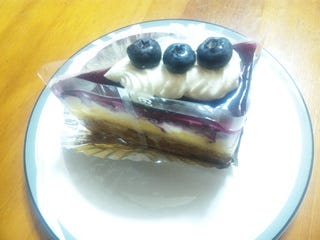 ブルーベリーレアチーズ