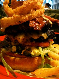 ウルティメイト　ジャックダニエルズ　バーガー